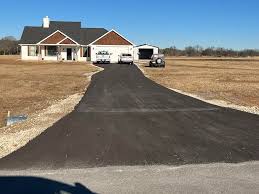 Best Asphalt Driveway Installation  in West Puente Valley, CA